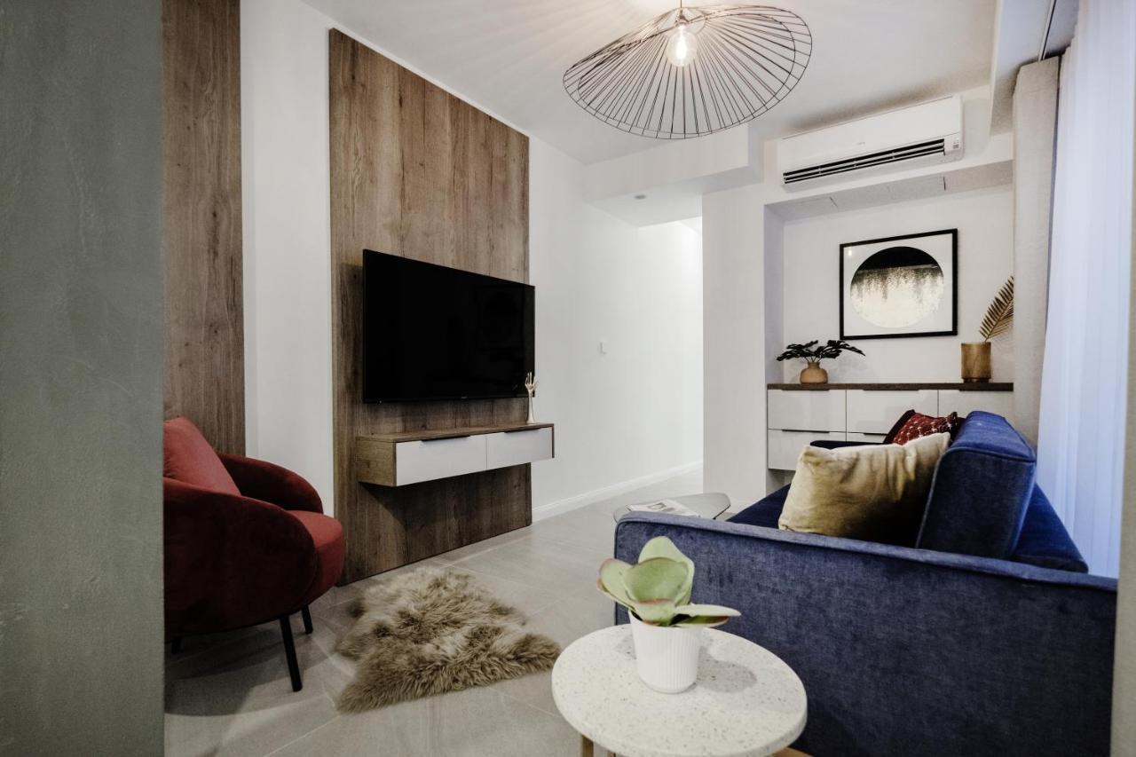 Million Sunsets Luxury Apartment *